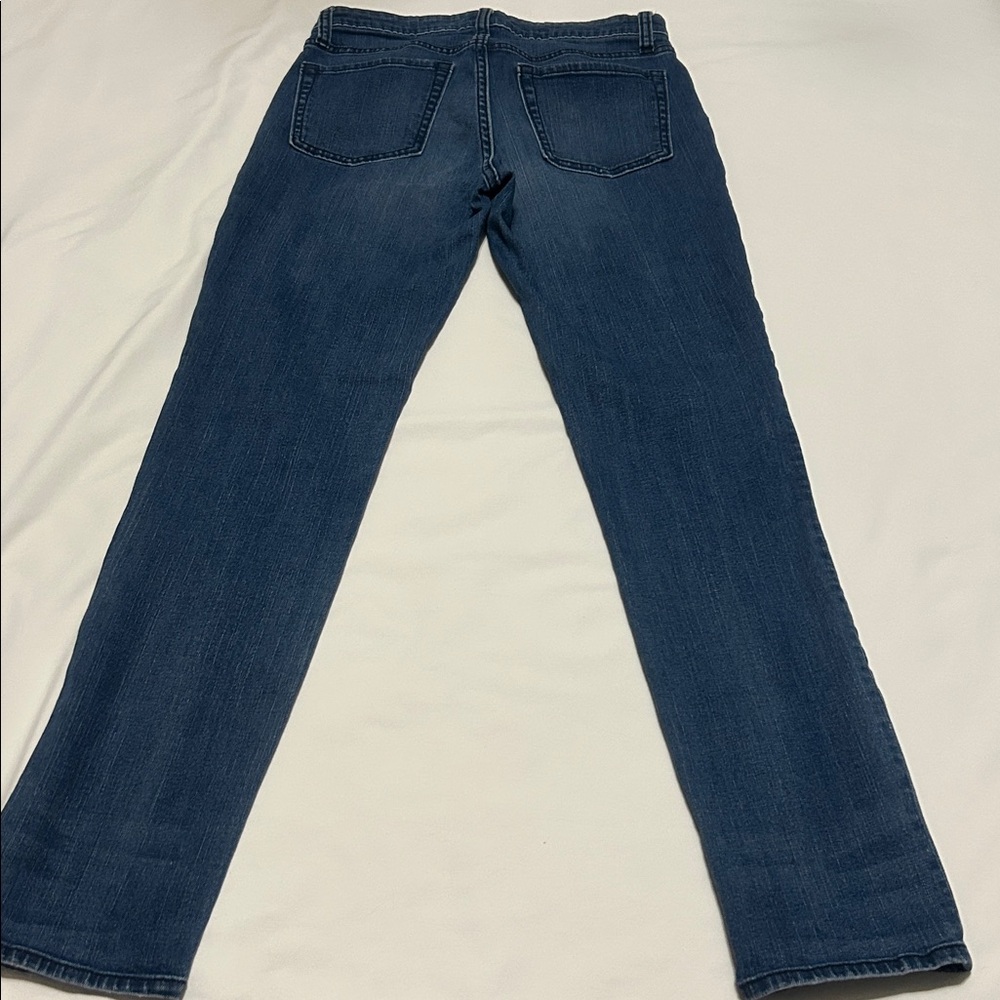 GAP Women's Dark Blue Straight Leg Jeans size 2/26 - Picture 2 of 5